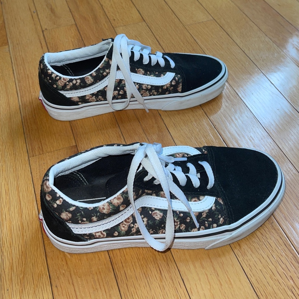 Vans off the wall rose dreams floral sneakers